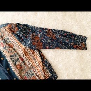 VTG DonCaster Filigree Patterned Blazer